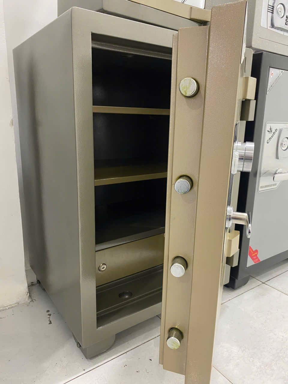 Két sắt Chubb CB-870C (180kg)