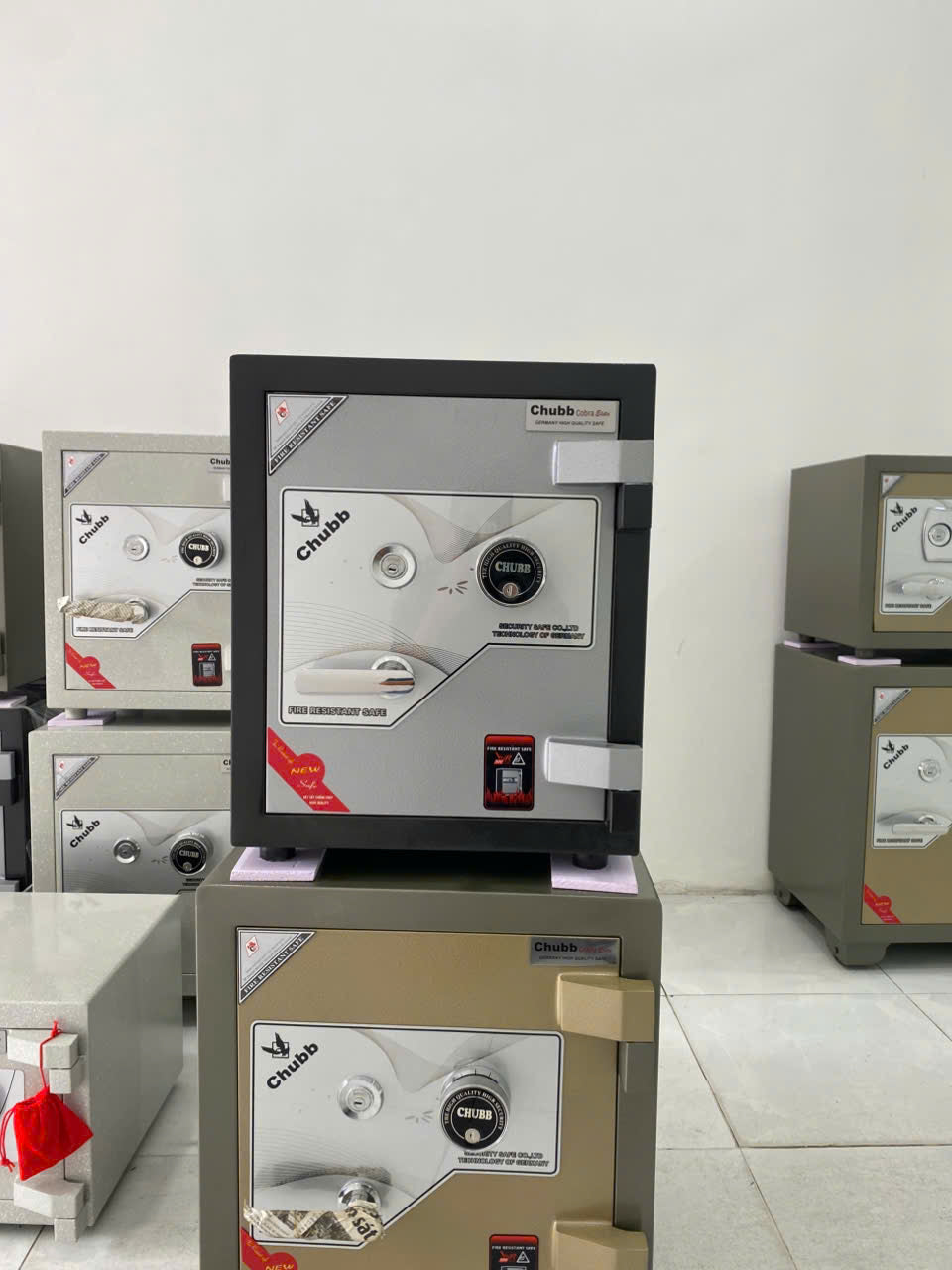 Két sắt Chubb CB-530C (80kg)